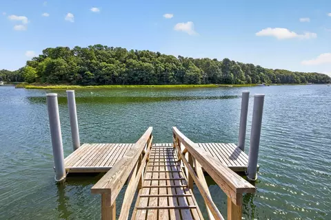 View/Area - 28 Quaker Run Rd, Mashpee, MA 02649 photo 4 of 5