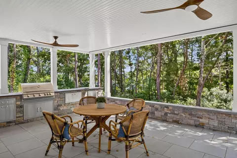 Exterior - 28 Quaker Run Rd, Mashpee, MA 02649 photo 2 of 3