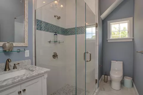Bath - 2 Worcester Ave, Monument Beach, MA 02553 photo 2 of 5