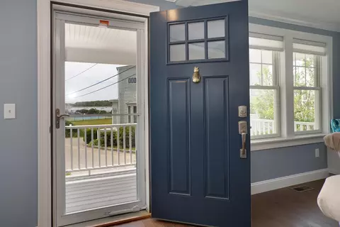 Entry Way - 2 Worcester Ave, Monument Beach, MA 02553 photo 1 of 3