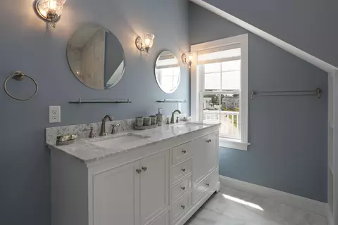 Bath - 2 Worcester Ave, Monument Beach, MA 02553 photo 5 of 5