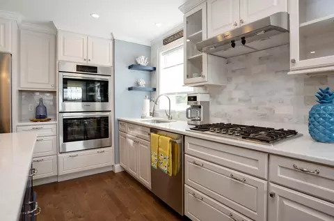 Kitchen - 2 Worcester Ave, Monument Beach, MA 02553 photo 2 of 3