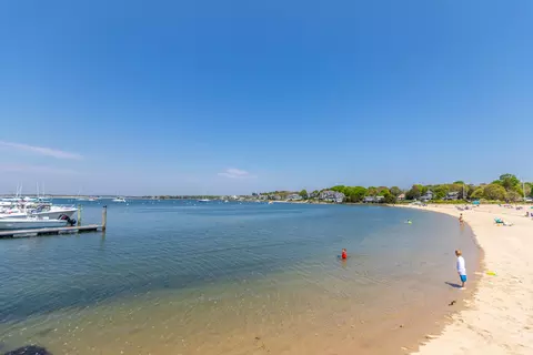 View/Area - 8 Laura Ln, Buzzards Bay, MA 02532 photo 1 of 2