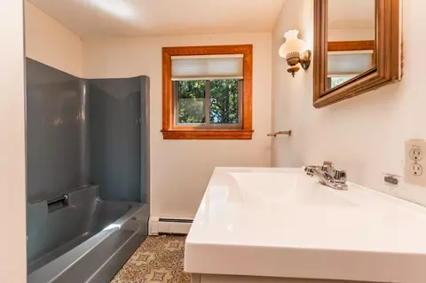 Bath - 8 Laura Ln, Buzzards Bay, MA 02532 photo 2 of 2