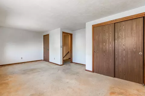 Bedroom - 8 Laura Ln, Buzzards Bay, MA 02532 photo 2 of 2