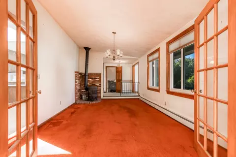 Living - 8 Laura Ln, Buzzards Bay, MA 02532 photo 1 of 11