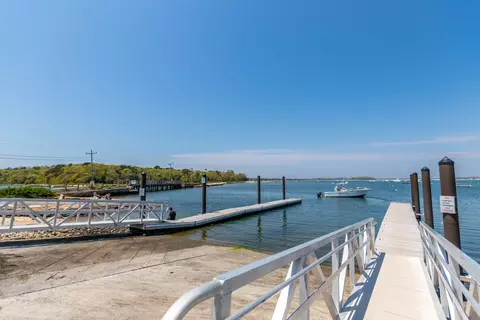 Exterior - 8 Laura Ln, Buzzards Bay, MA 02532 photo 10 of 10
