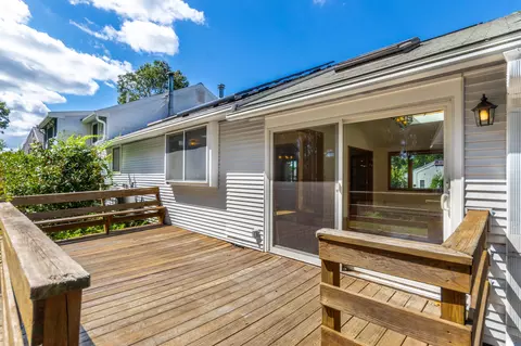 Exterior - 8 Laura Ln, Buzzards Bay, MA 02532 photo 7 of 10