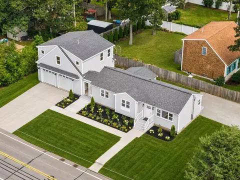 80 Seacoast Shores Blvd, East Falmouth, MA 02536