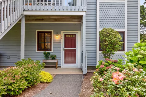 100 Chilton Ln UNIT 100, Brewster, MA 02631