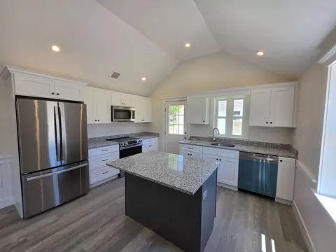 87 Acapesket Rd #3A, East Falmouth, MA 02536