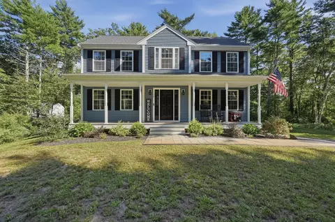 26 Indian St, Carver, MA 02330