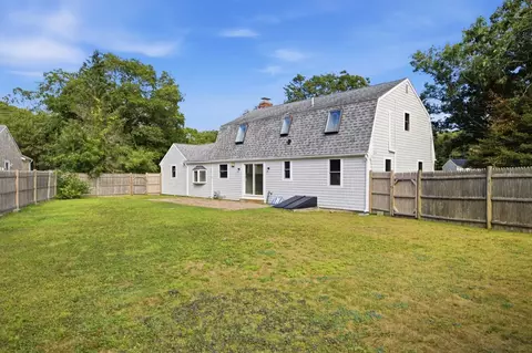 Exterior - 3 Thoreau Dr, Centerville, MA 02632 photo 5 of 7
