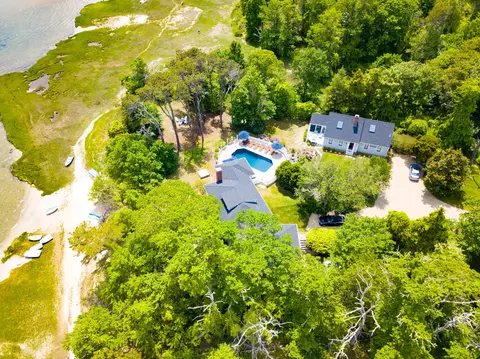 135-137 Portanimicut Rd, Orleans, MA 02653