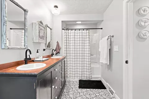 Bath - 6 Aspen Rd, Buzzards Bay, MA 02532 photo 4 of 4