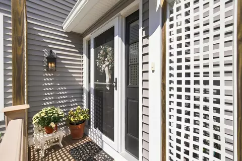 Exterior - 6 Aspen Rd, Buzzards Bay, MA 02532 photo 2 of 5