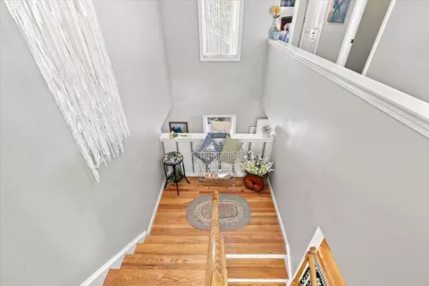 Entry Way - 6 Aspen Rd, Buzzards Bay, MA 02532 photo 3 of 4