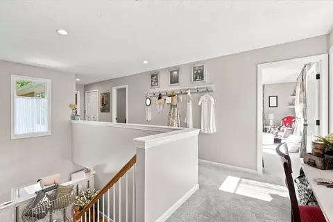 Entry Way - 6 Aspen Rd, Buzzards Bay, MA 02532 photo 4 of 4