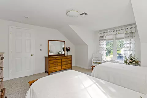 Bedroom - 82 Falling Leaf Ln, Osterville, MA 02655 photo 5 of 8