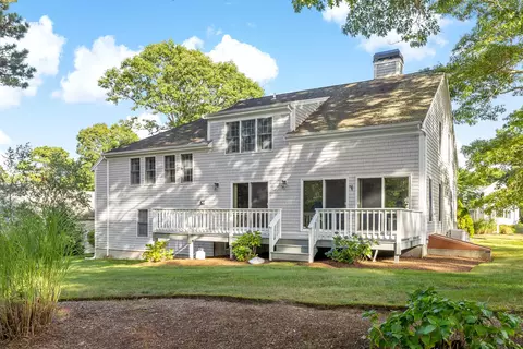 Exterior - 82 Falling Leaf Ln, Osterville, MA 02655 photo 3 of 6