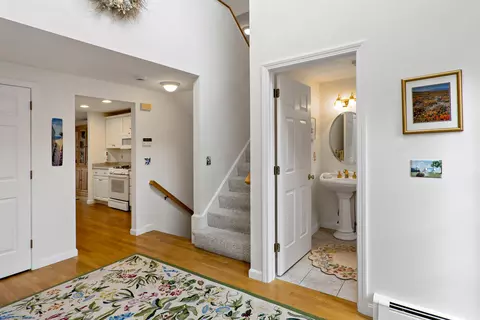 Entry Way - 82 Falling Leaf Ln, Osterville, MA 02655 photo 3 of 4