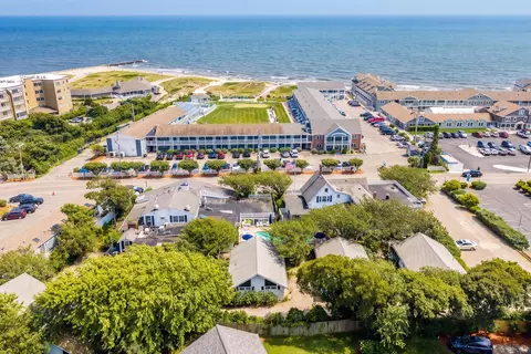 88-94 Chase Ave, Dennis Port, MA 02639
