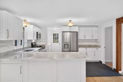 Kitchen - 27 Walker Rd, Brewster, MA 02631 photo 2 of 2