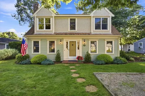 80 Earle Rd, West Harwich, MA 02671