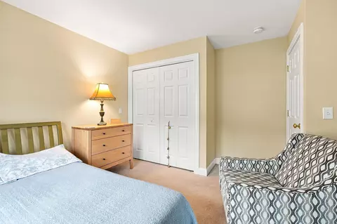 Bedroom - 40 Settlers Ln, Hyannis, MA 02601 photo 5 of 5
