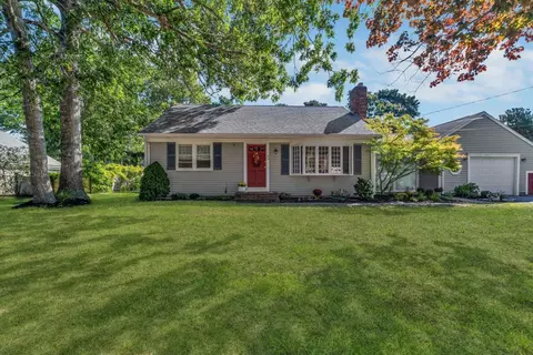 40 Captain Stanley Rd, South Yarmouth, MA 02664