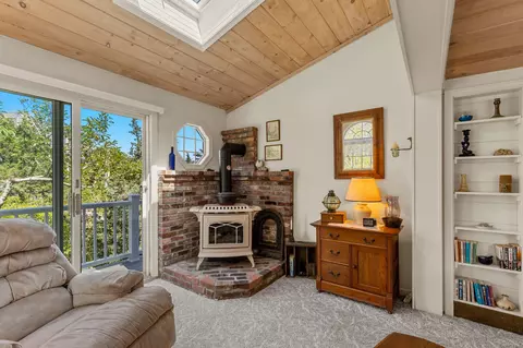 Living - 350 Shurtleff Rd, Eastham, MA 02642 photo 2 of 6