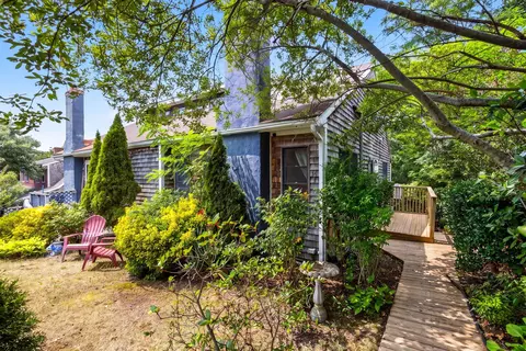 36 Nelson Ave UNIT 1, Provincetown, MA 02657