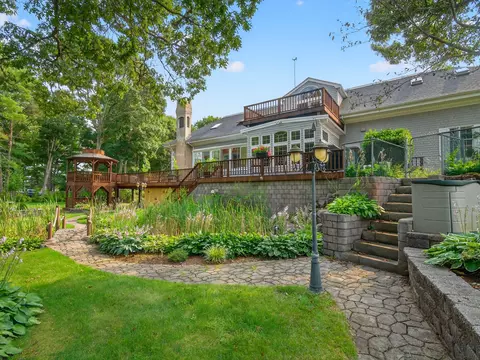 Exterior - 6 Kerna Dr, Buzzards Bay, MA 02532 photo 8 of 14