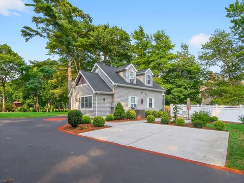 Exterior - 6 Kerna Dr, Buzzards Bay, MA 02532 photo 12 of 14