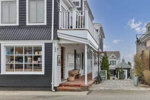 359 Commercial St UNIT A, Provincetown, MA 02657