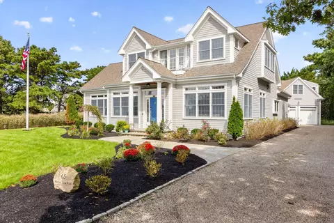 Exterior - 65 Harbor View Rd, Chatham, MA 02633 photo 2 of 13