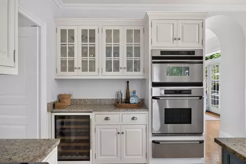Kitchen - 65 Harbor View Rd, Chatham, MA 02633 photo 6 of 8