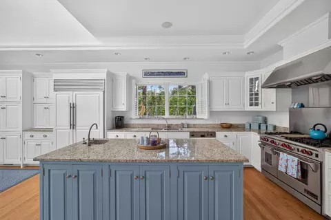 Kitchen - 65 Harbor View Rd, Chatham, MA 02633 photo 2 of 8