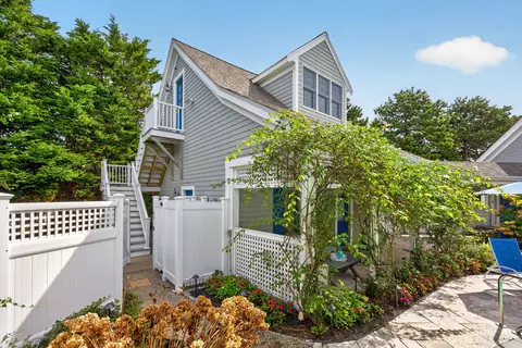 Exterior - 65 Harbor View Rd, Chatham, MA 02633 photo 12 of 13
