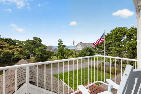 Exterior - 65 Harbor View Rd, Chatham, MA 02633 photo 5 of 13