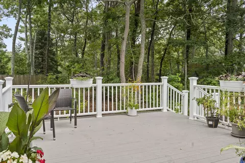 Exterior - 87 Neshobe Rd, Mashpee, MA 02649 photo 3 of 5