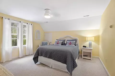 Bedroom - 87 Neshobe Rd, Mashpee, MA 02649 photo 2 of 7