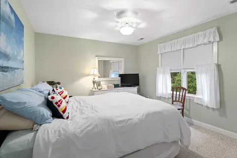 Bedroom - 87 Neshobe Rd, Mashpee, MA 02649 photo 5 of 7