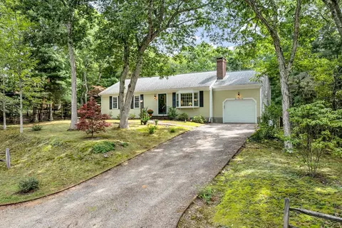 439 Holly Ave, Brewster, MA 02631