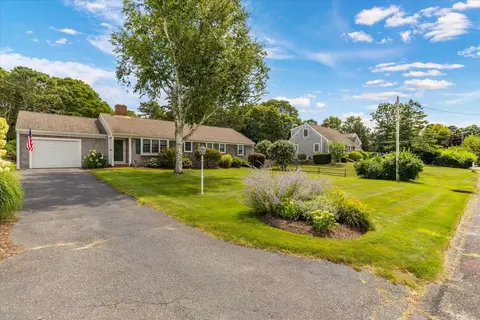 11 Russell Dr, Harwich, MA 02645