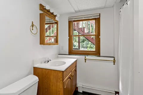 Bath - 11 Warwick Way, Mashpee, MA 02649 photo 2 of 2
