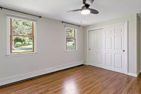 Bedroom - 11 Warwick Way, Mashpee, MA 02649 photo 3 of 4
