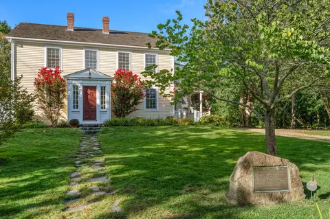 Exterior - 4428 Main St, Barnstable, MA 02630 photo 1 of 7