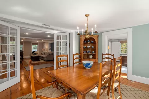 Dining - 4428 Main St, Barnstable, MA 02630 photo 2 of 4