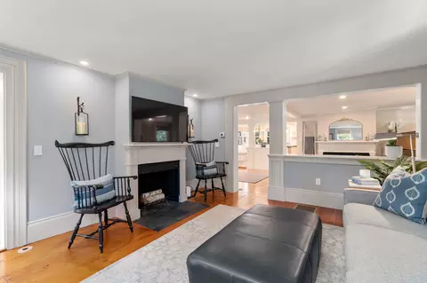 Living - 4428 Main St, Barnstable, MA 02630 photo 4 of 5